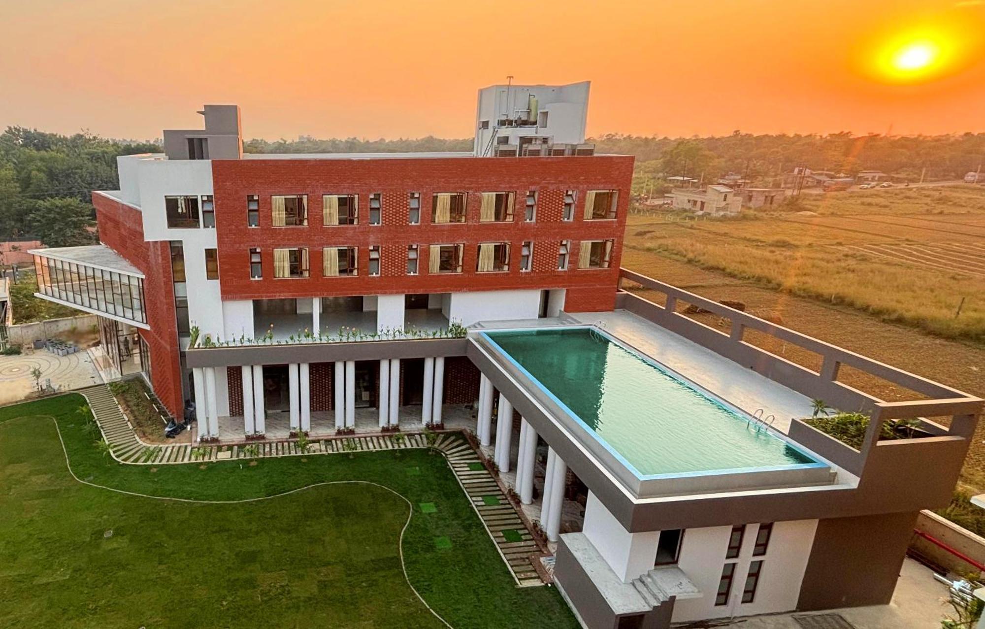 Shānti Niketan The Pearl Club Resort מראה חיצוני תמונה