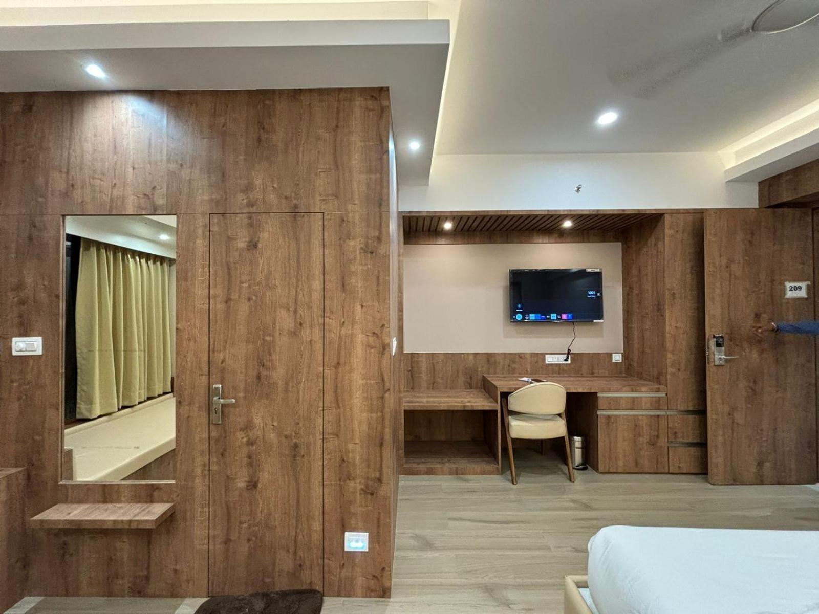 Shānti Niketan The Pearl Club Resort מראה חיצוני תמונה