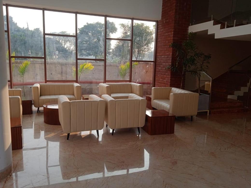 Shānti Niketan The Pearl Club Resort מראה חיצוני תמונה