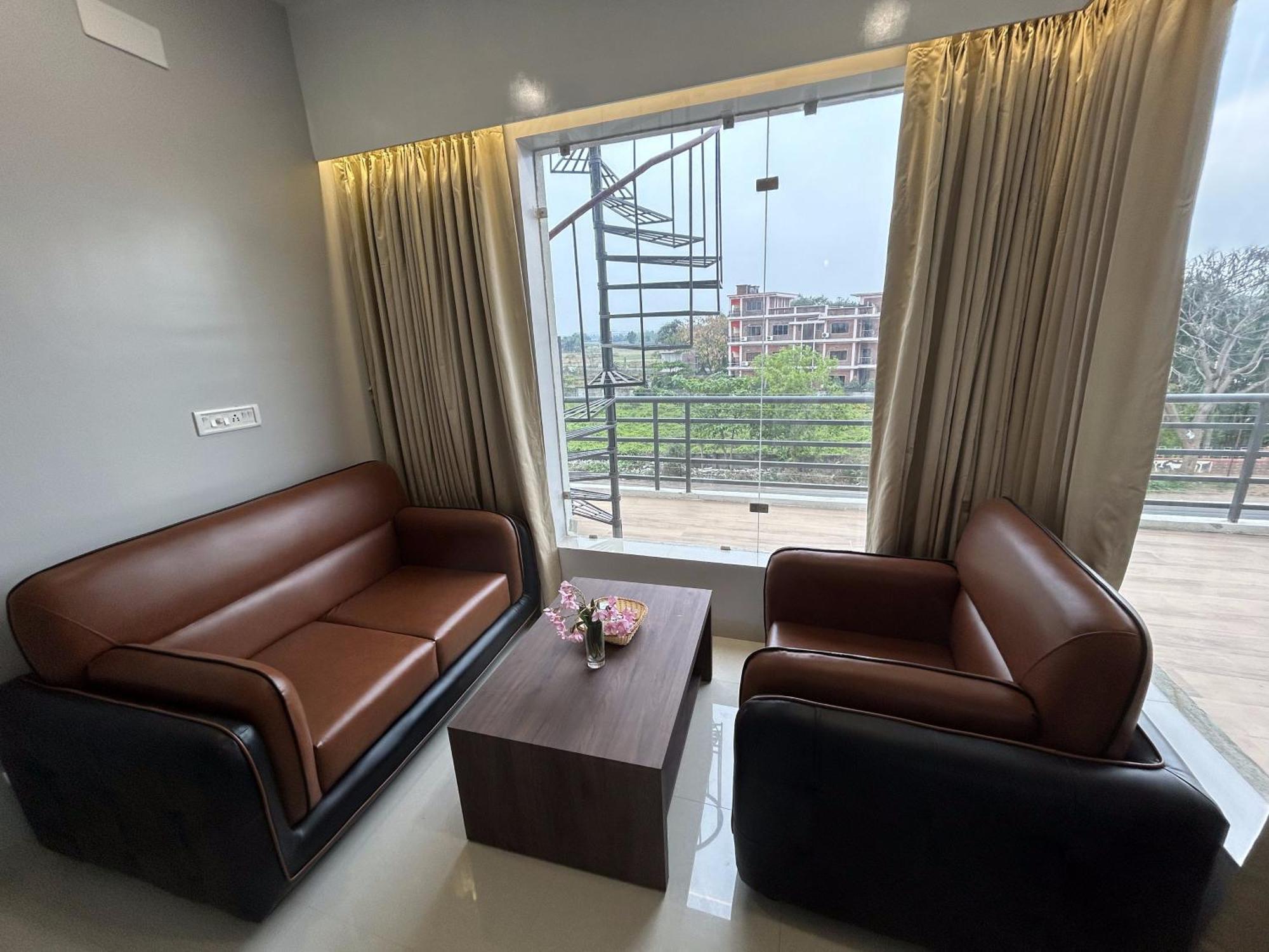 Shānti Niketan The Pearl Club Resort מראה חיצוני תמונה